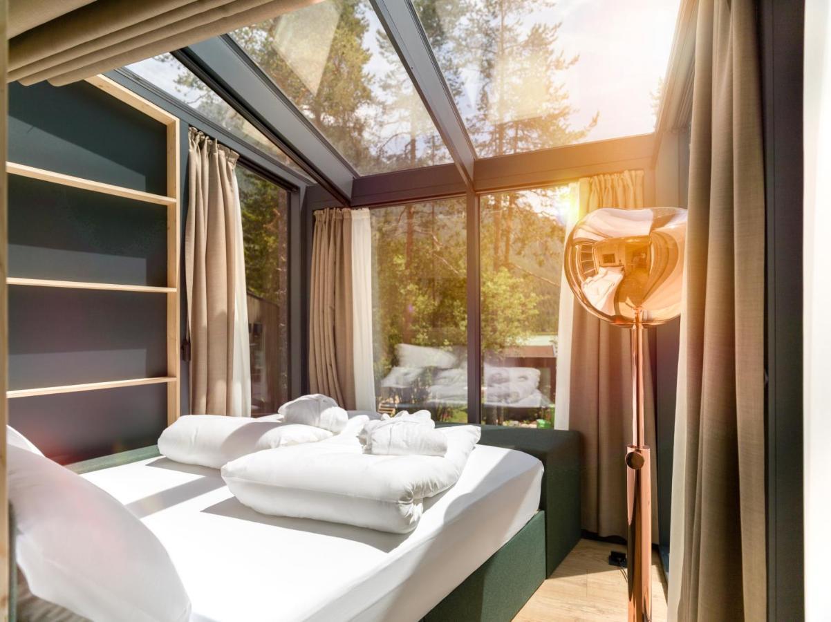 Skyview Chalets Am Camping Toblacher See Eksteriør bilde