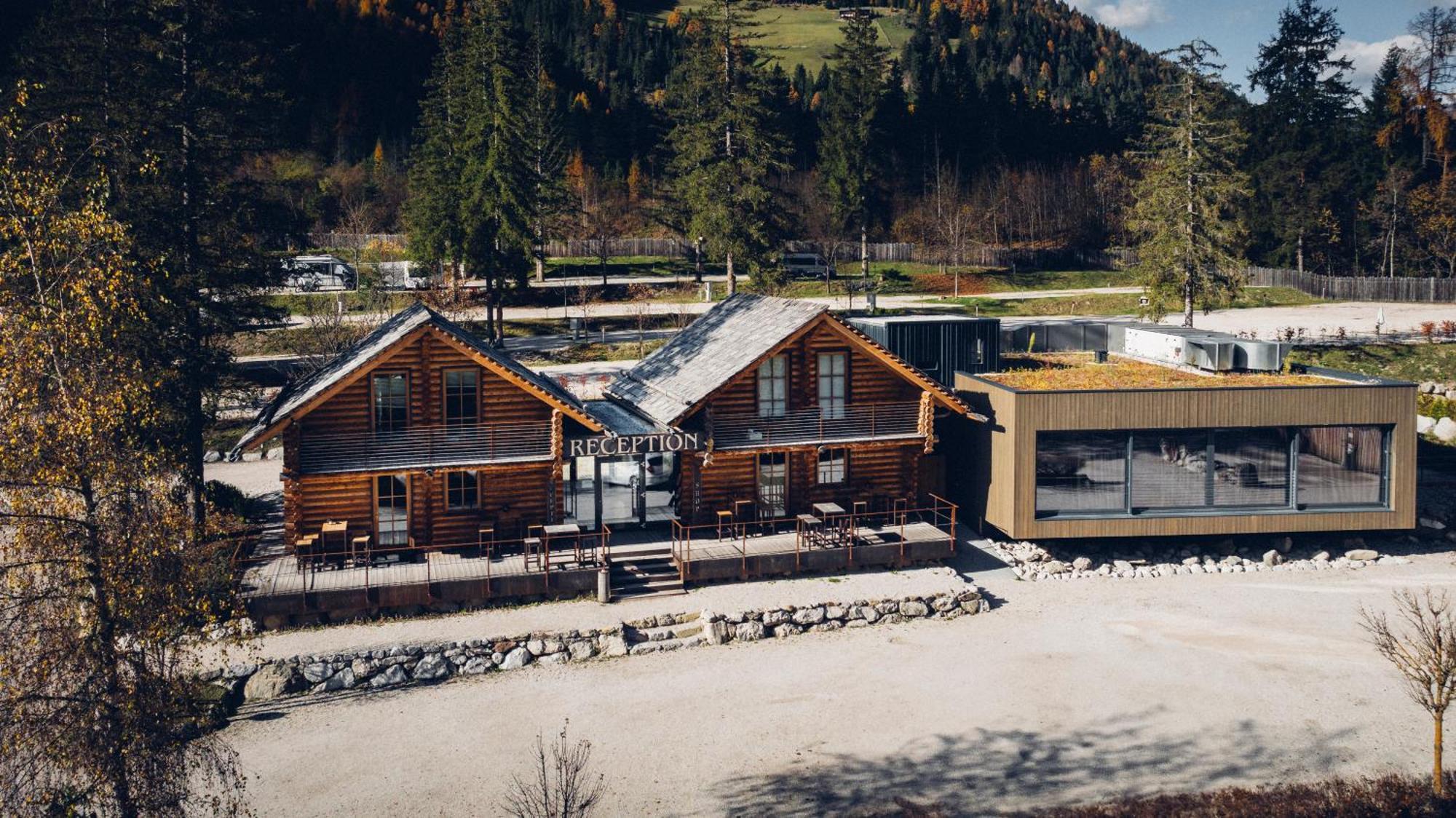 Skyview Chalets Am Camping Toblacher See Eksteriør bilde